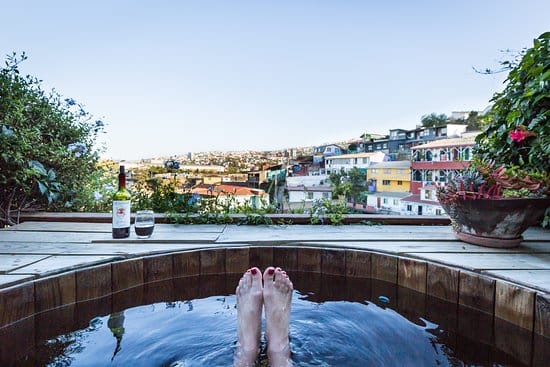 discover-the-best-sober-friendly-hotels-in-valparaiso-for-a-refreshing-getaway