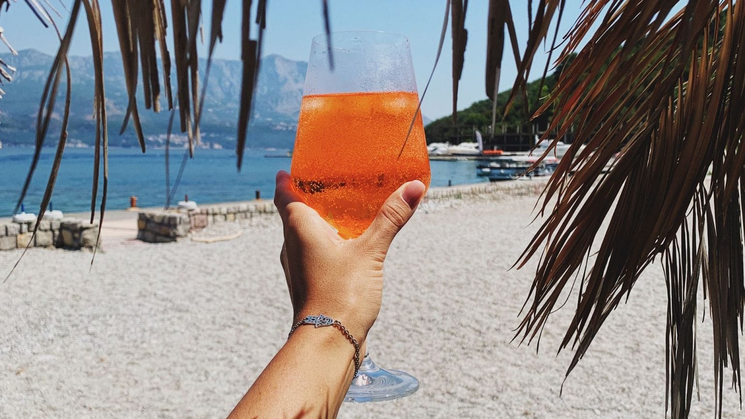 the-solo-sober-travel-guide-thrive-abroad-without-alcohol-for-authentic-adventures
