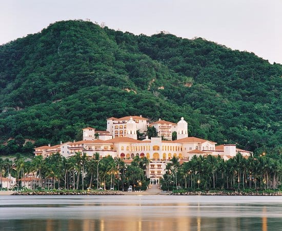 top-sober-friendly-hotels-in-colima-for-a-refreshing-and-relaxing-retreat
